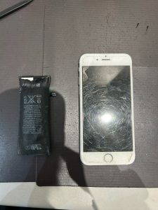 八尾市南太子堂 よりご来店!iPhone6sのバッテリー交換!