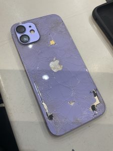 背面修理 東大阪市 iPhone
