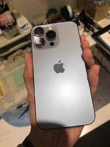 iPhone13Pro画面ガラス＋カメラレンズ／ガラスコーティング施工♪