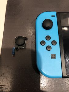 任天堂Switchジョイコン・SDカードスロット修理／アリオ八尾二階