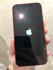 iPhone１３ガラスコーティング／東大阪市長瀬よりご来店のお客様〜
