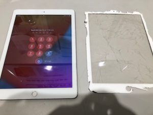 【iPadも即日修理可能なんです!】東大阪市花園西町よりご来店♪