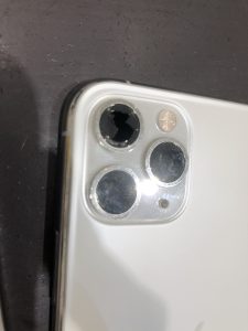 iPhone１１Proカメラレンズ修理／カメラレンズ割れ・カメラガラス修理