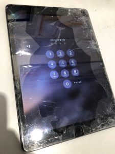 【iPadのガラスが割れても大丈夫◎】柏原市旭ヶ立よりご来店♪