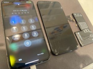【電源が溜まらない？画面割れが気になる。】東大阪市友井よりご来店♪