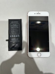 【iPhone7　バッテリー交換修理】東大阪市よりご来店のお客様！☆